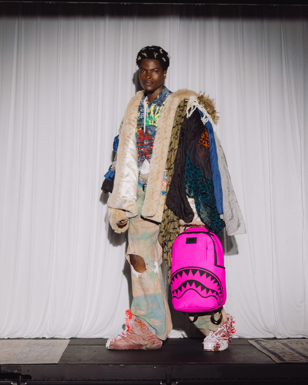 SHARK CENTRAL 2 PINK CODE BACKPACK