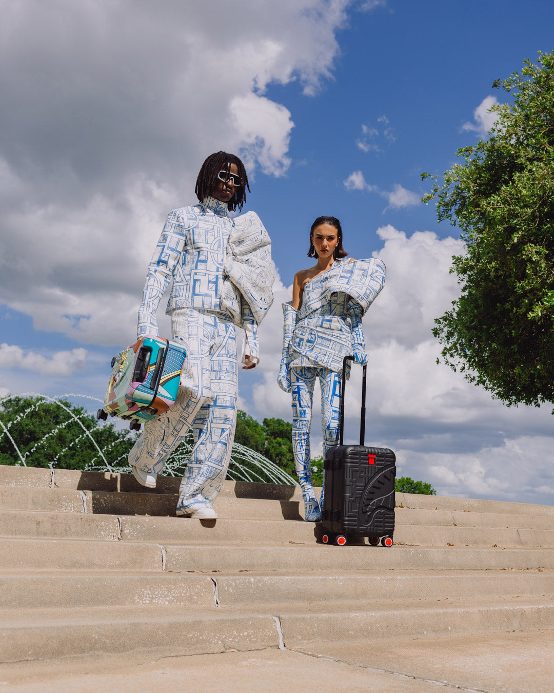 FRANK LLOYD WRIGHT COLLAB FROZEN SPHERES LUGGAGE