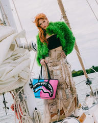 CANDY CLASH SHARK CENTRAL TOTE