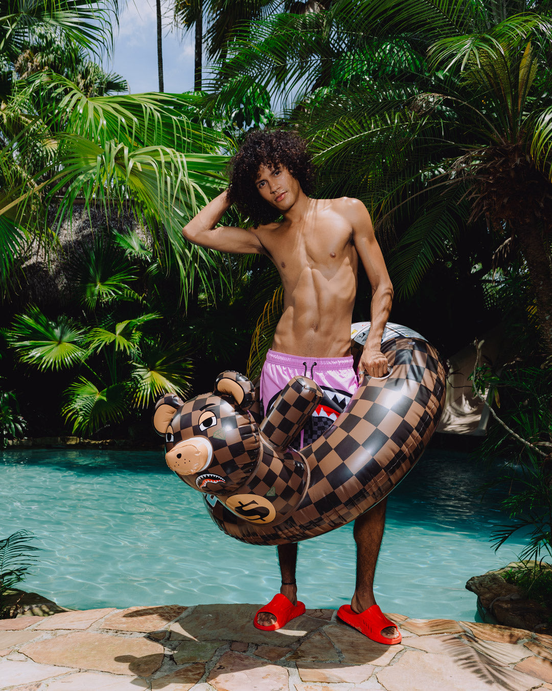 MONEYBEAR - POOL PARTY FLOATY