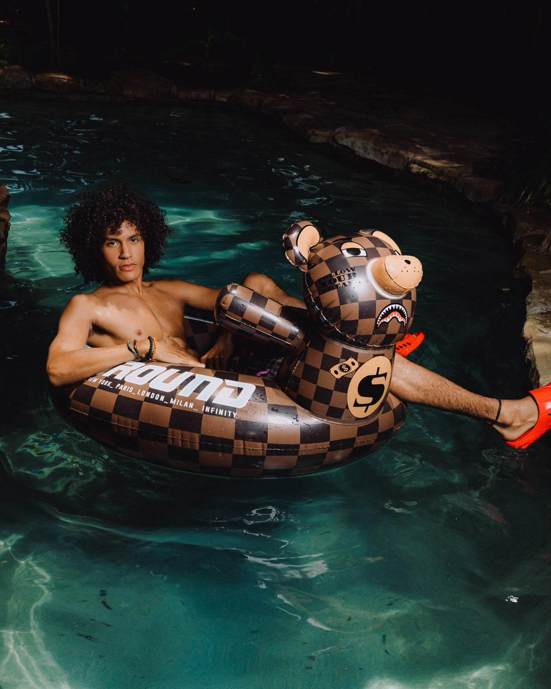 MONEYBEAR - POOL PARTY FLOATY