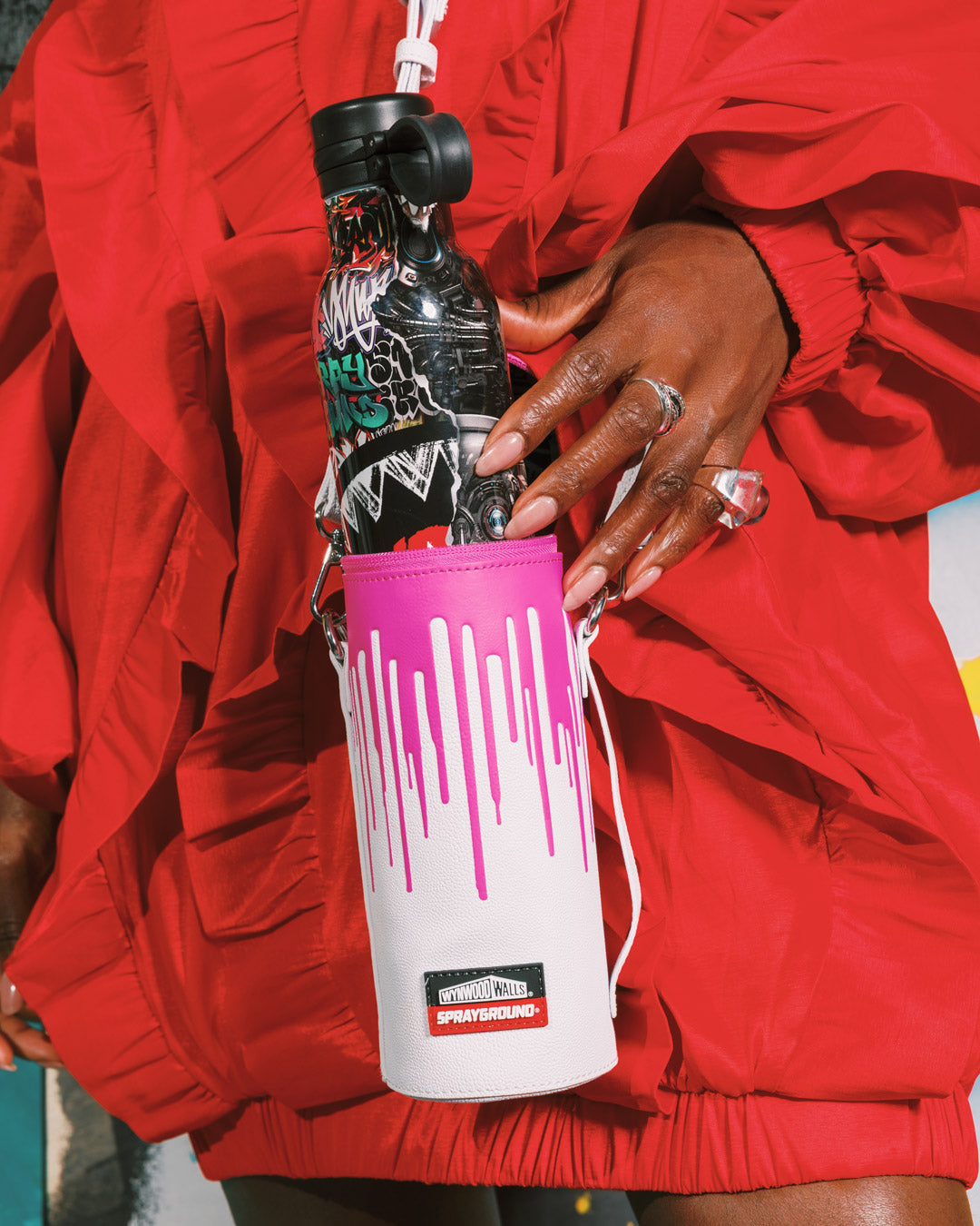 WYNWOOD WALLS COLLAB WATER BOTTLE OR SPRAYCAN HOLDER (WHT/PNK)