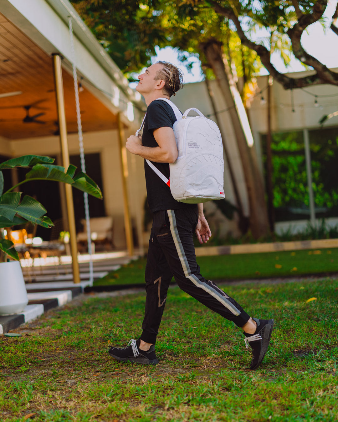 SHARK CENTRAL CAMO CUT & SEW BACKPACK