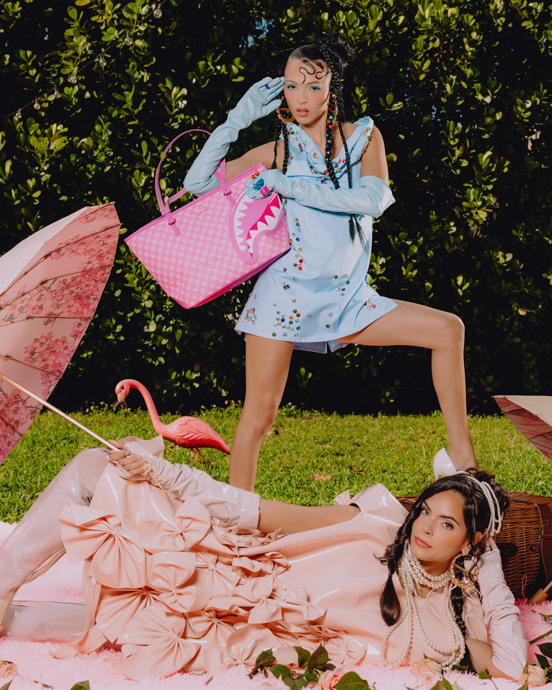 SHINOBI SHARKS IN PARIS (PINK) TOTE
