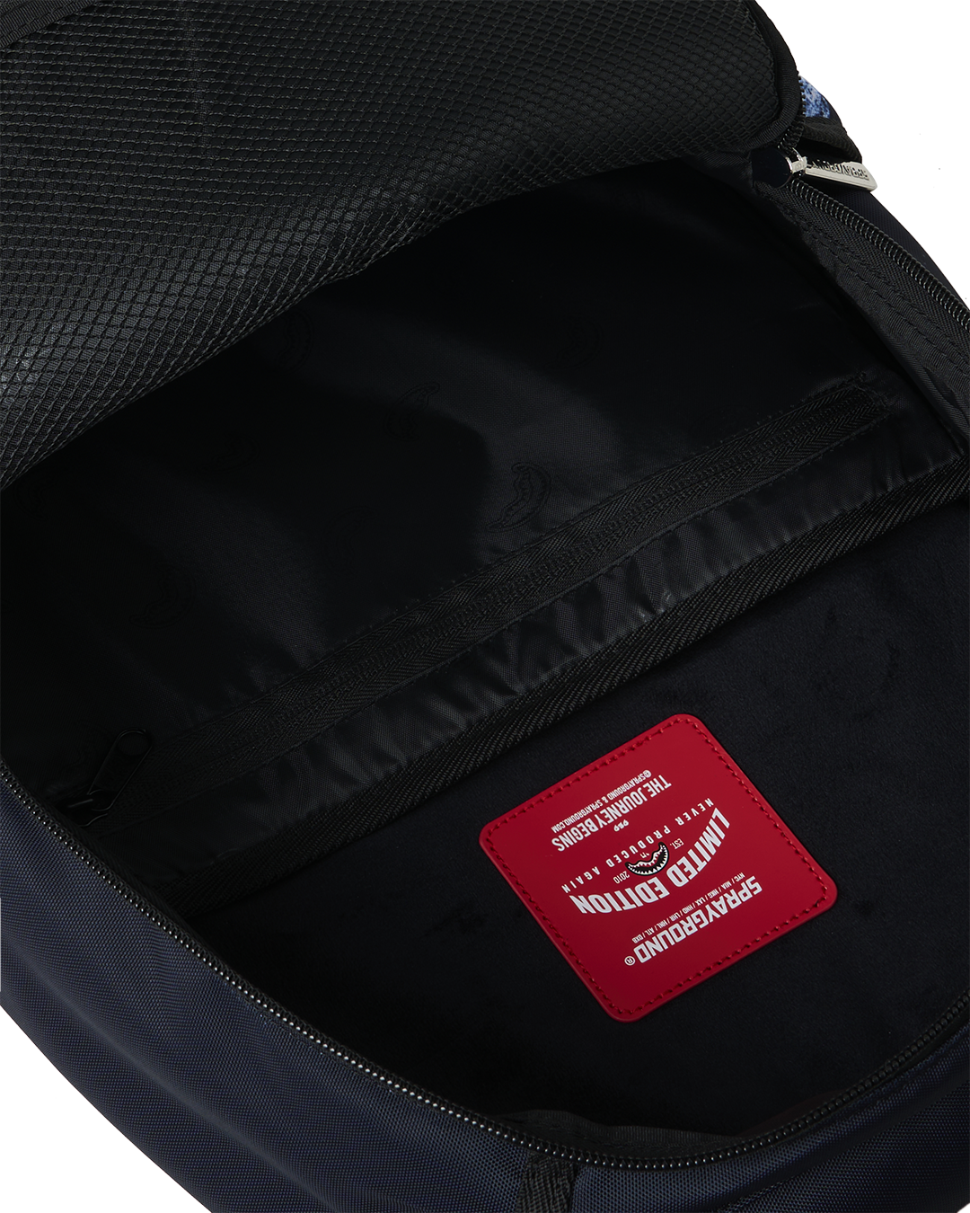 WAVEBREAKER SHARK BACKPACK